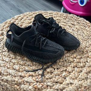 Adidas yeezy boost black